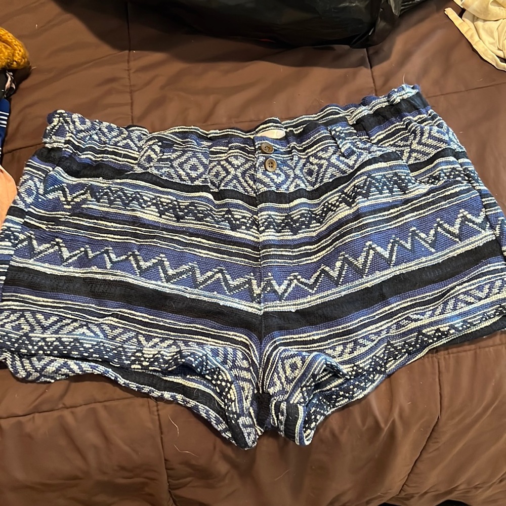 Jolt Shorts
